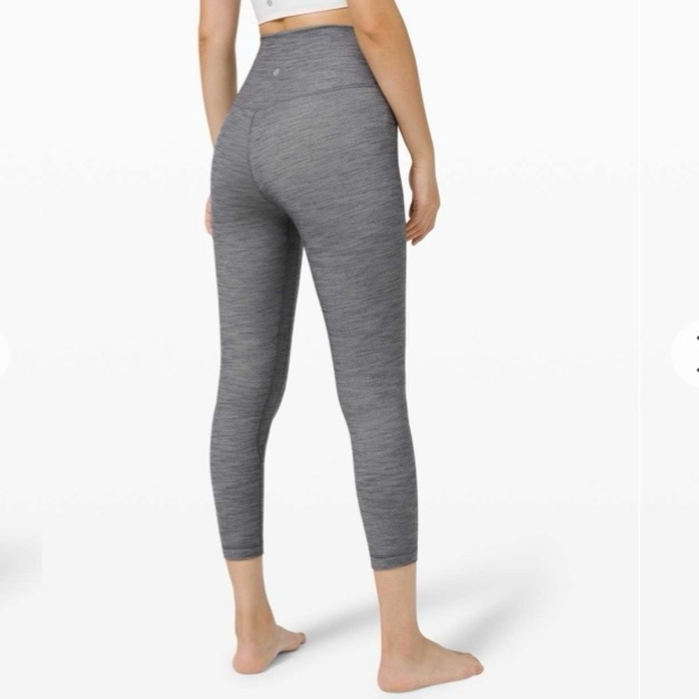 Lululemon Align Crop 21" Mini Heathered Herringbone Heathered Black White Size 2